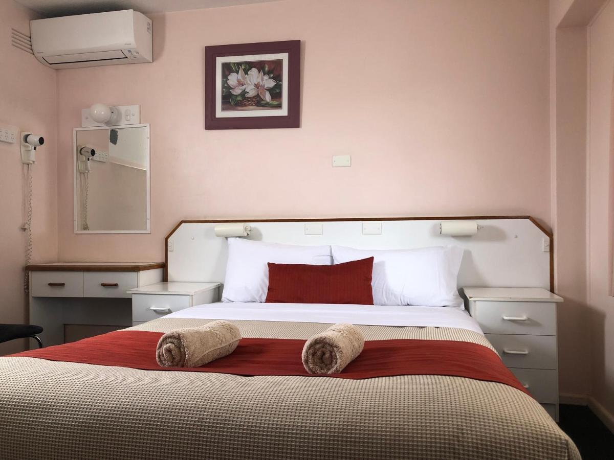 Bradman Motor Inn クータマンドラ エクステリア 写真